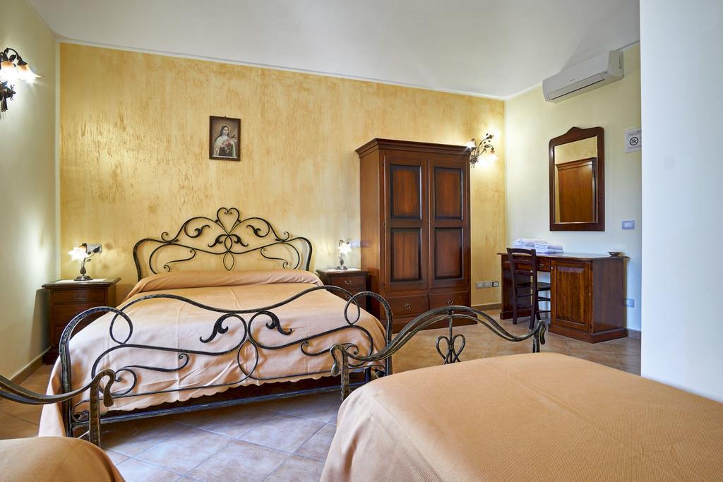 CenturipeAgriturismo Conte Ruggero别墅 外观 照片