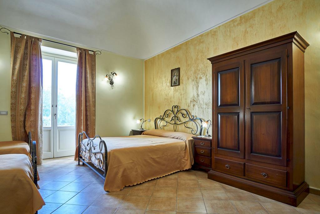 CenturipeAgriturismo Conte Ruggero别墅 外观 照片